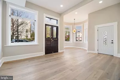 801 East Capitol Street SE, Washington, DC 20003 - Photo 3