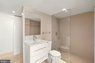 1718 P St NW, Washington, DC 20036 - Photo 29