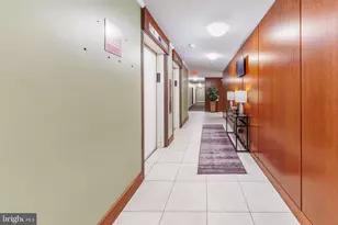 1260 21st St NW, Washington, DC 20036 - Photo 23