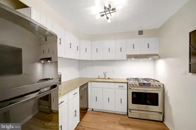 700 7th Street SW #311, Washington, DC 20024 - Photo 15