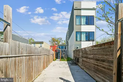 742 Irving Street NW, Washington, DC 20010 - Photo 5