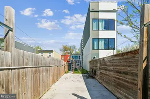 742 Irving St NW, Washington, DC 20010 - Photo 5