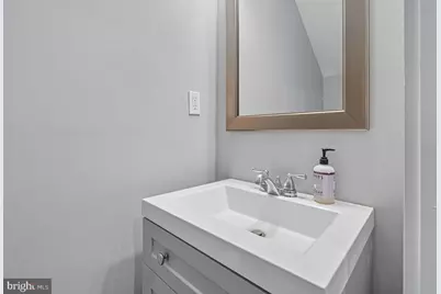 742 Irving Street NW, Washington, DC 20010 - Photo 15
