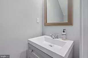 742 Irving St NW, Washington, DC 20010 - Photo 15