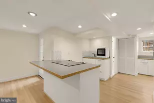 43 T St NW, Washington, DC 20001 - Photo 23