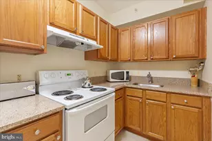 1458 Columbia Rd NW, Washington, DC 20009 - Photo 9