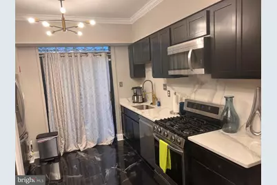 546 Hobart Place NW, Washington, DC 20001 - Photo 7