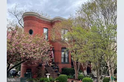 1000 North Carolina Avenue SE, Washington, DC 20003 - Photo 1