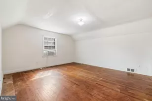 1327 Leegate Rd NW, Washington, DC 20012 - Photo 19