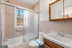 1327 Leegate Rd NW, Washington, DC 20012 - Photo 15