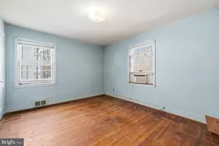 1327 Leegate Rd NW, Washington, DC 20012 - Photo 13