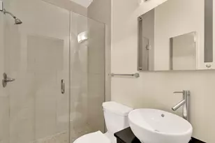 1126 Columbia Rd NW, Washington, DC 20009 - Photo 15