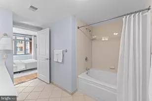 1117 10th St NW, Washington, DC 20001 - Photo 25