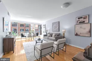 1117 10th St NW, Washington, DC 20001 - Photo 7