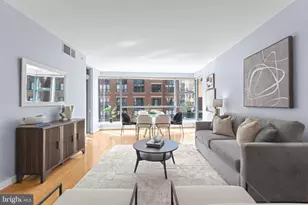 1117 10th St NW, Washington, DC 20001 - Photo 1