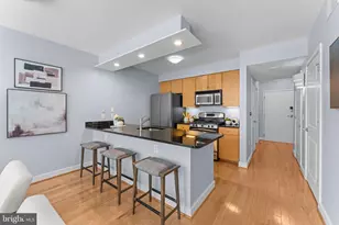 1117 10th St NW, Washington, DC 20001 - Photo 11