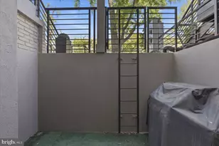 1168 Abbey Pl NE, Washington, DC 20002 - Photo 41