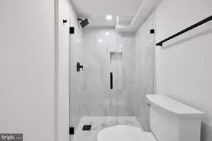 1821 19th St NW, Washington, DC 20009 - Photo 23