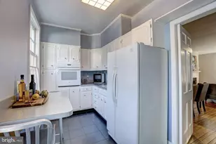 2528 Queen Annes Ln NW, Washington, DC 20037 - Photo 17