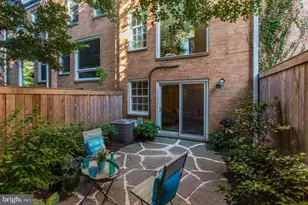 2528 Queen Annes Ln NW, Washington, DC 20037 - Photo 29