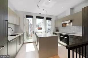 1313 Linden Ct NE, Washington, DC 20002 - Photo 27