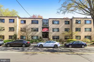 4555 MacArthur Blvd NW, Washington, DC 20007 - Photo 27