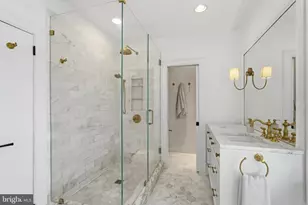 2812 34th St NW, Washington, DC 20008 - Photo 51