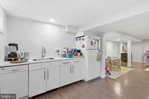 2812 34th St NW, Washington, DC 20008 - Photo 41