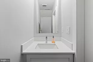 322 A St NE, Washington, DC 20002 - Photo 17