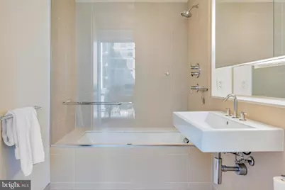 925 H Street NW #707, Washington, DC 20001 - Photo 19