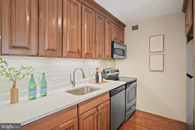 2555 Pennsylvania Avenue NW #407, Washington, DC 20037 - Photo 11