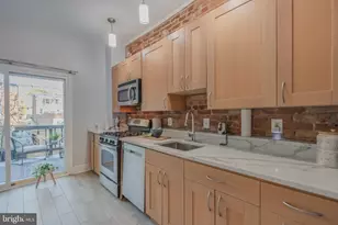 239 8th St NE, Washington, DC 20002 - Photo 3