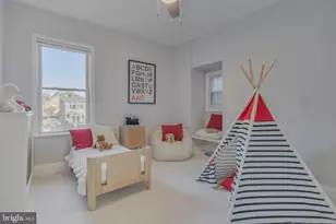 239 8th St NE, Washington, DC 20002 - Photo 25