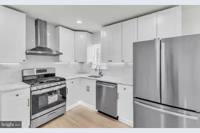 4308 Nannie Helen Burroughs Avenue NE, Washington, DC 20019 - Photo 5