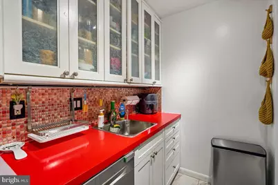 1260 21st Street NW #111, Washington, DC 20036 - Photo 9