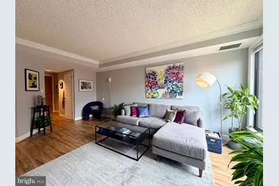 1080 Wisconsin Avenue NW #2004, Washington, DC 20007 - Photo 3