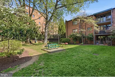 2325 42nd Street NW #321, Washington, DC 20007 - Photo 27