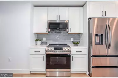 2601 30th Street NE #11, Washington, DC 20018 - Photo 3