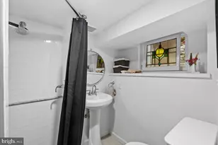 2815 Q St NW, Washington, DC 20007 - Photo 25