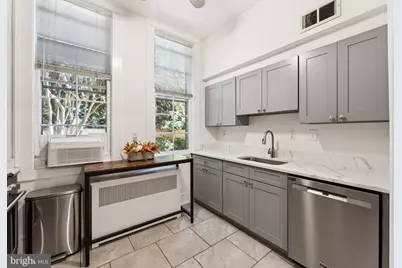 3039 Macomb Street NW #16, Washington, DC 20008 - Photo 13