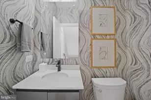 61 Lower Service Ct NW, Washington, DC 20001 - Photo 17