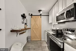 1325 18th St NW, Washington, DC 20036 - Photo 9