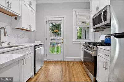 747 Kentucky Avenue SE, Washington, DC 20003 - Photo 9