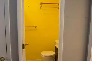 650 E St SE, Washington, DC 20003 - Photo 17