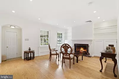 4421 Volta Place NW, Washington, DC 20007 - Photo 3