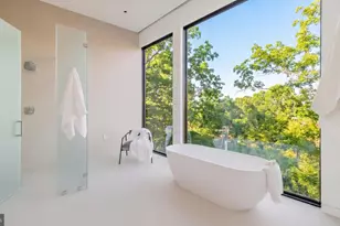 2676 Chain Bridge Rd NW, Washington, DC 20016 - Photo 27