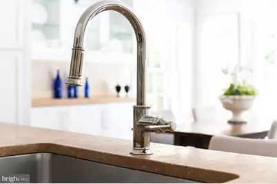 2913 University Terrace NW, Washington, DC 20016 - Photo 17