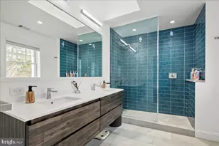 2017 Klingle Rd NW, Washington, DC 20010 - Photo 33