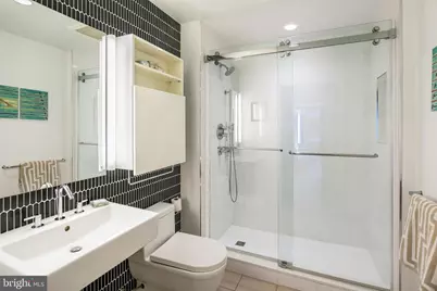 920 I Street NW #814, Washington, DC 20001 - Photo 17