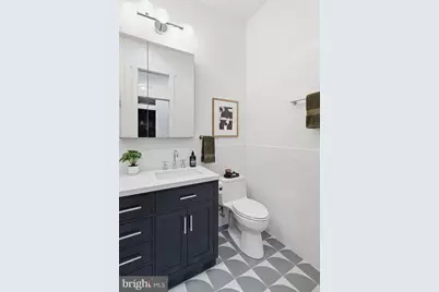 1227 E Street SE, Washington, DC 20003 - Photo 25